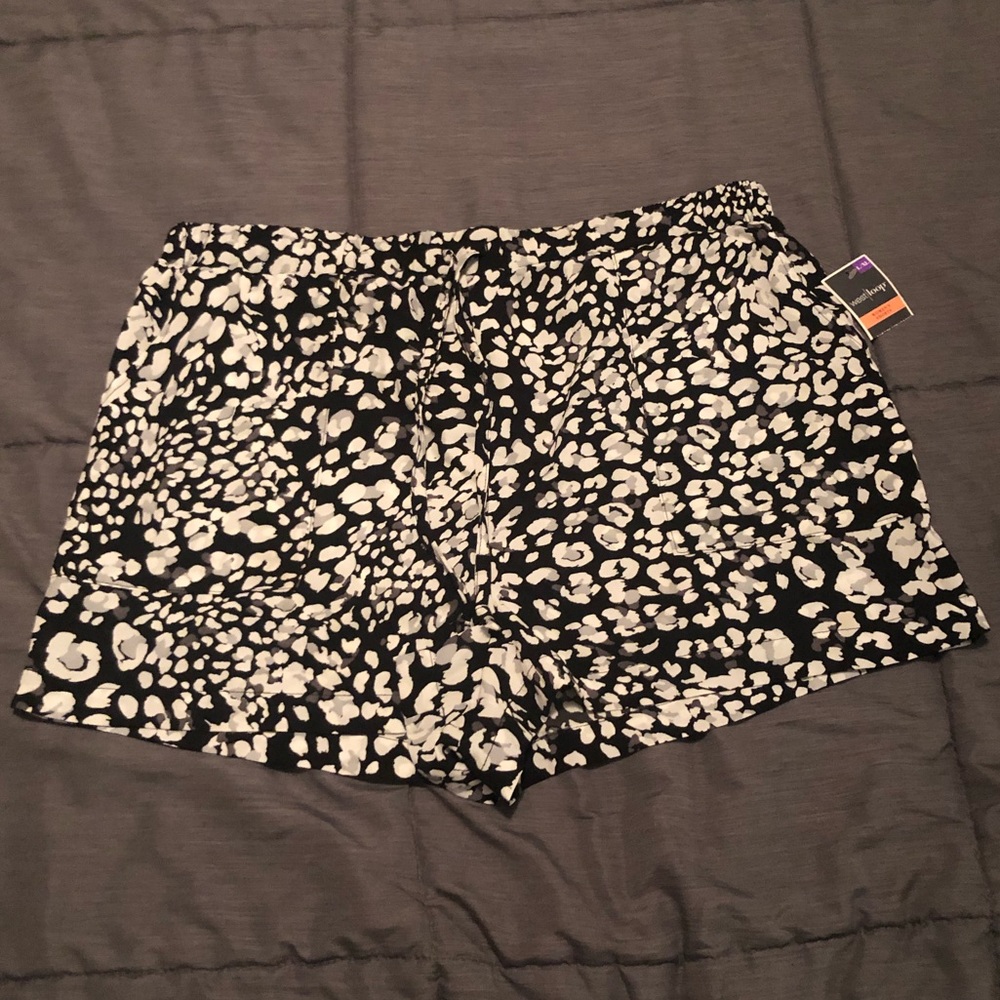 West Loop shorts